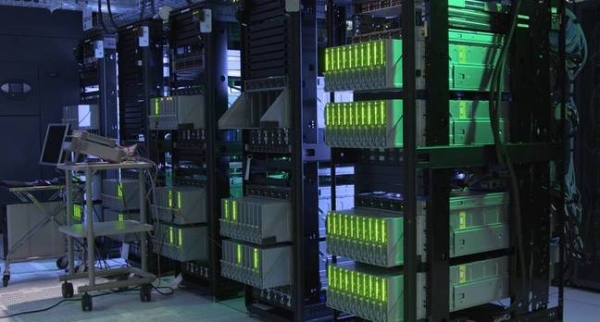 HPE實(shí)驗(yàn)室引領(lǐng)未來(lái) 揭秘怪獸級(jí)The Machine內(nèi)存驅(qū)動(dòng)計(jì)算系統(tǒng)